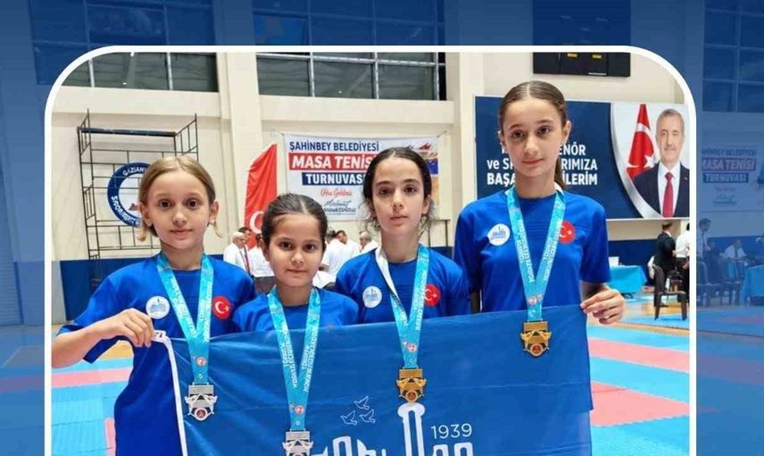 Antakya Belediyesi karate takımı Türkiye seçmelerinde 12 madalya kazandı