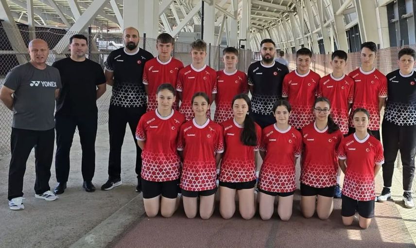 15 yaş altı badminton milli takımı erzincan’da kampa girdi