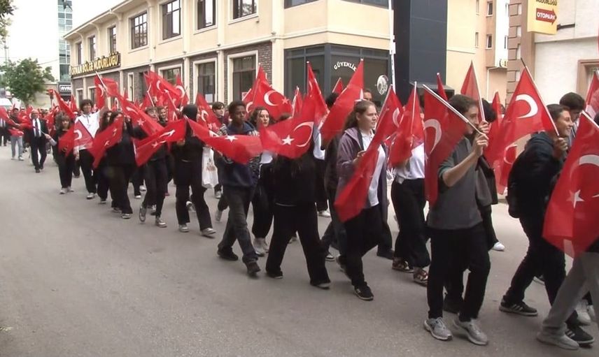 Eskişehir'de gaziler günü etkinliği: Kahramanların onuru için bando yürüyüşü yapıldı