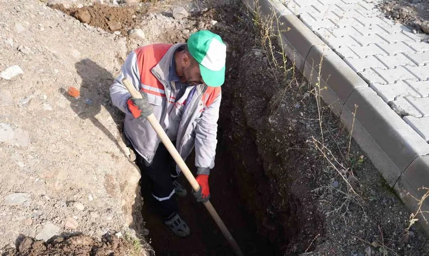 Erzurum'da kış öncesi mezar hazırlığı: 500 yeni mezar kazılacak