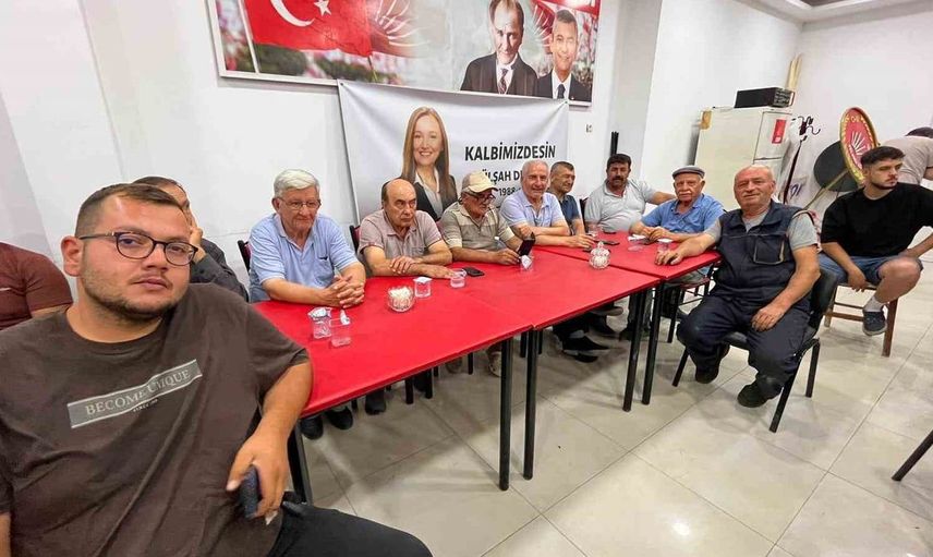CHP Selendi ilçe teşkilatında 150 kişilik toplu istifa