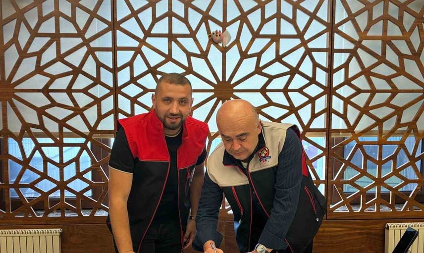 Fazlıoğlu ailesi, sponsorluk anlaşmasında birlik mesajı verdi