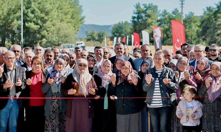 Denizli'de gülbağlık yolu açıldı, ulaşımda konfor artıyor