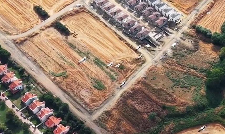Tekirdağ'da göç eden leylekler dronla görüntülendi