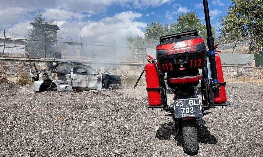 Elazığ itfaiyesi yeni araçlarla güçlendi: Hızlı müdahale için özel motosiklet ve mobil araç