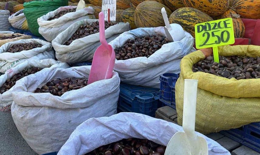 Bolu'da kışın vazgeçilmezi kestane tezgahlarda kendine yer buldu