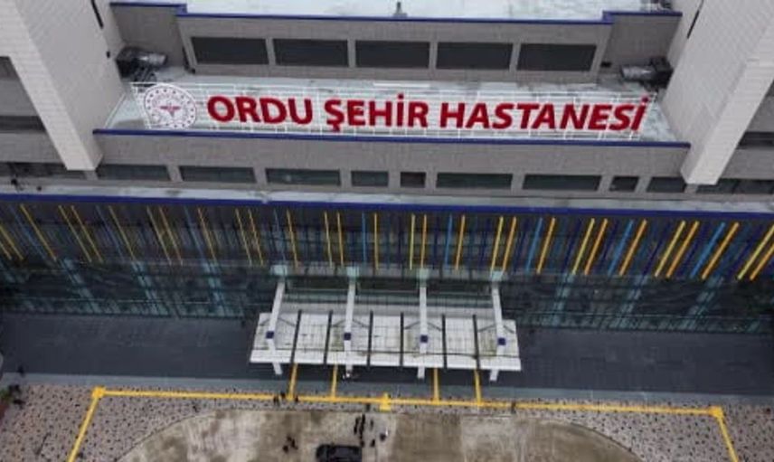 Ordu Şehir Hastanesi hasta kabulüne başladı: Protokol üyeleri ilk muayenede
