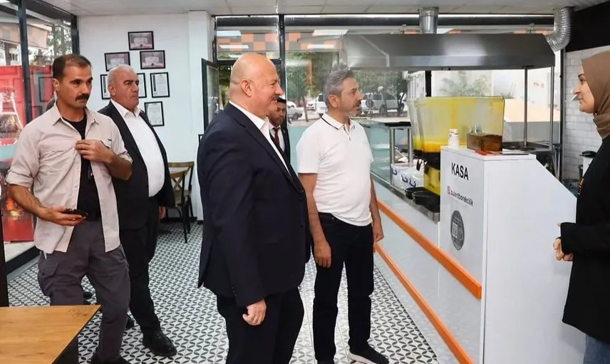 Vali Küçük, Besni'de esnafla buluşarak talepleri dinledi