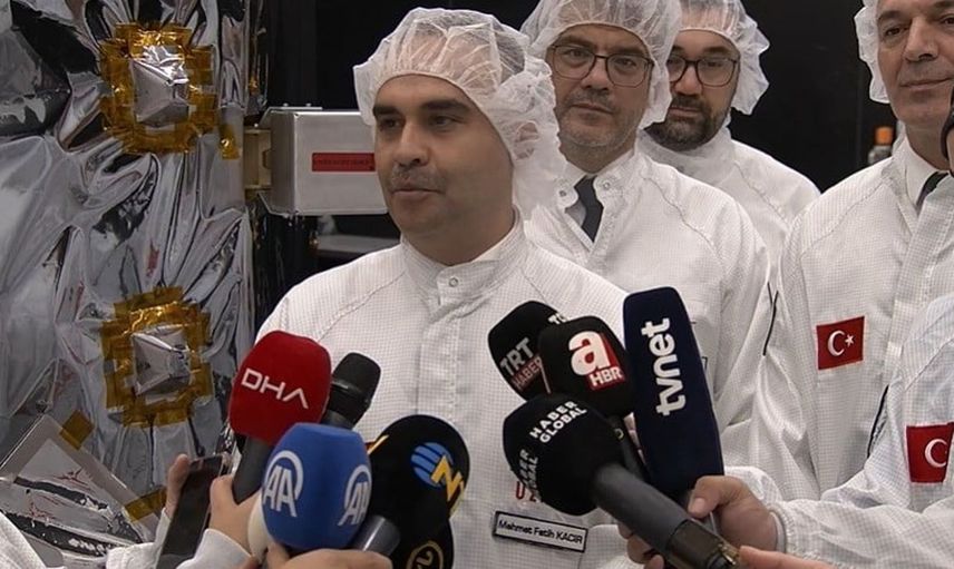 Türkiye’nin uzay yolculuğunda yeni bir dönüm noktası: Ay uzay aracının üretimi tamamlandı