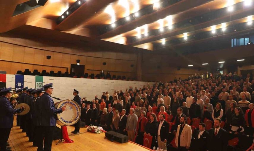 Cumhuriyet'in 103. yılı için Bursa'da özel konser düzenlendi