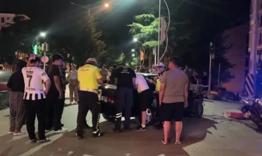 Burdur'da motosiklet ile otomobil çarpıştı: Kaza sonrası 1 kişi yaralı