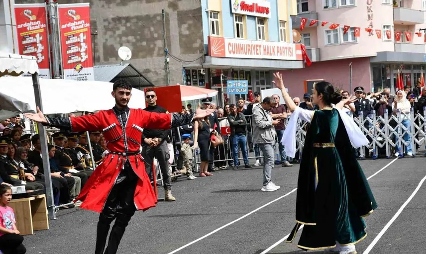 Ardahan'da zafer coşkusu: 30 Ağustos etkinliklerle kutlandı