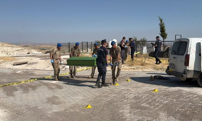 Adıyaman'da mezarlık yanında tabanca ile vurulmuş ceset bulundu