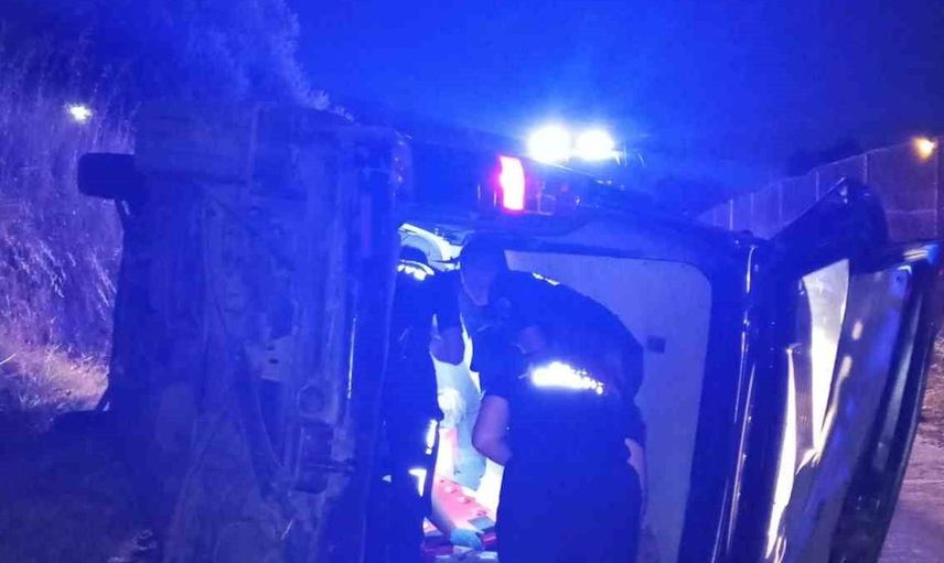 Devriyenin ardından sıkışan sürücü ekiplerin hızlı müdahale ile kurtarıldı