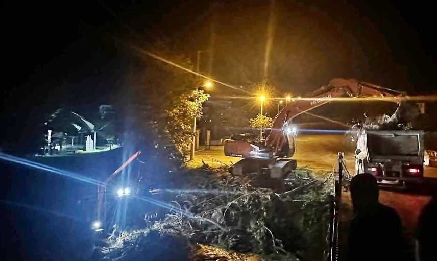 Akçakoca'da sel tehlikesine karşı dere yatakları üzerindeki temizlik çalışmaları hızlandı
