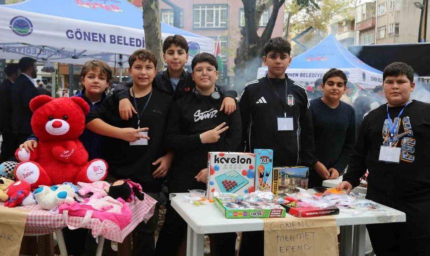Gönen'de Gazze'deki ihtiyaç sahipleri için dayanışma etkinliği