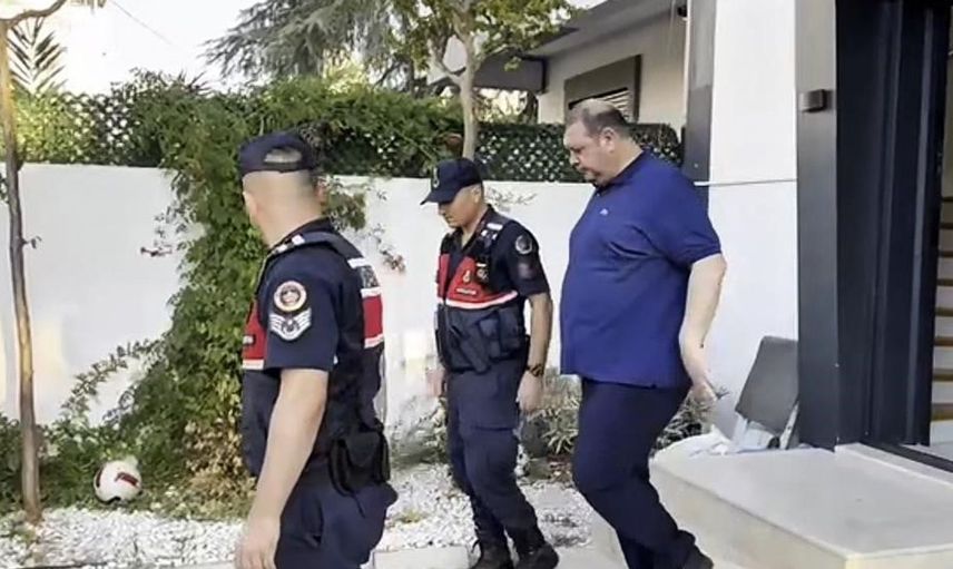 Menderes Belediye başkan yardımcısı rüzgar sönmez yakalandı