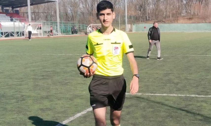 Samsunlu genç hakem adayı, hayallerini gerçeğe dönüştürüyor