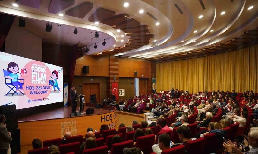 Uluslararası çocuk film festivali sona erdi, dostluk ve barış vurgusu yapıldı