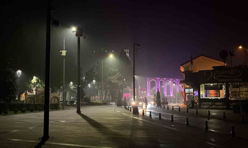 Çorum'da soğuk hava sis ile birlikte geldi