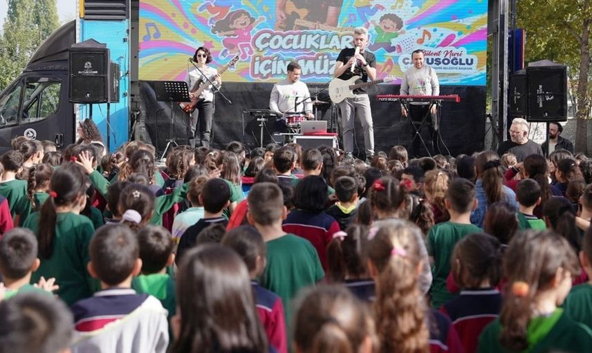 Denizli'de Cumhuriyet coşkusu çocuklarla buluştu