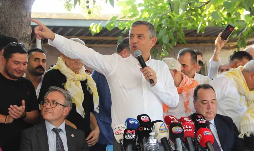 Özgür Özel, manisa'da üzüm üreticileriyle buluşarak sorunları dinledi