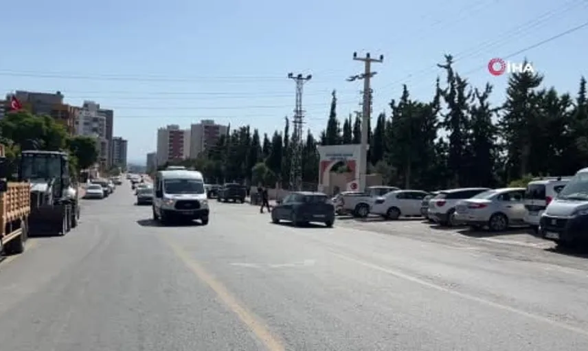 Mersin'de genç yaşamını yitirdi: Atilla Taş’ın kızı gözyaşları içinde toprağa verildi