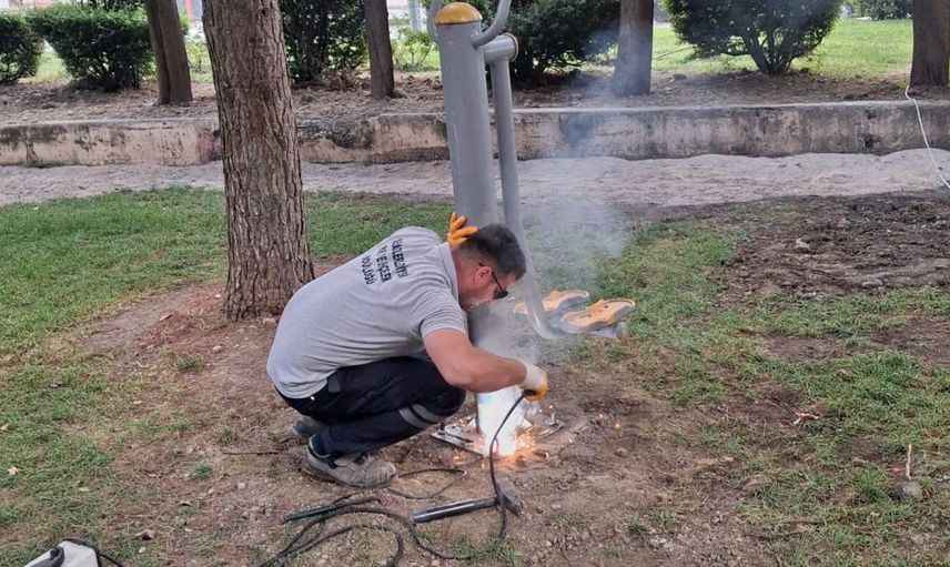 Şehzadeler'de mahallelerin parkları ve spor alanları yenileniyor
