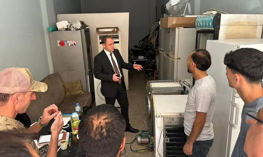 Bulanık kaymakamı esnafın yanında: sorunları birinci elden dinledi