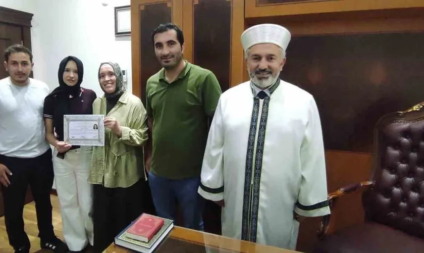 Ukraynalı Anhelina, İslamiyet'i seçerek Ayla ismini aldı
