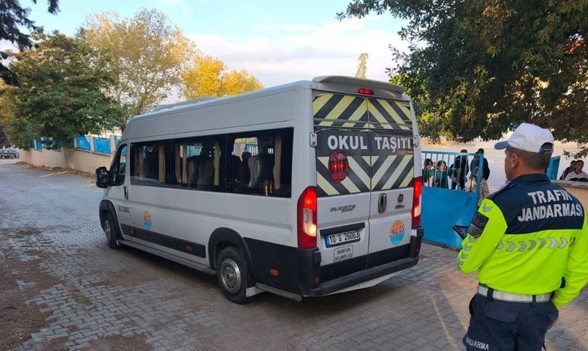 Balıkesir jandarmadan öğrenci güvenliği için yoğun denetim