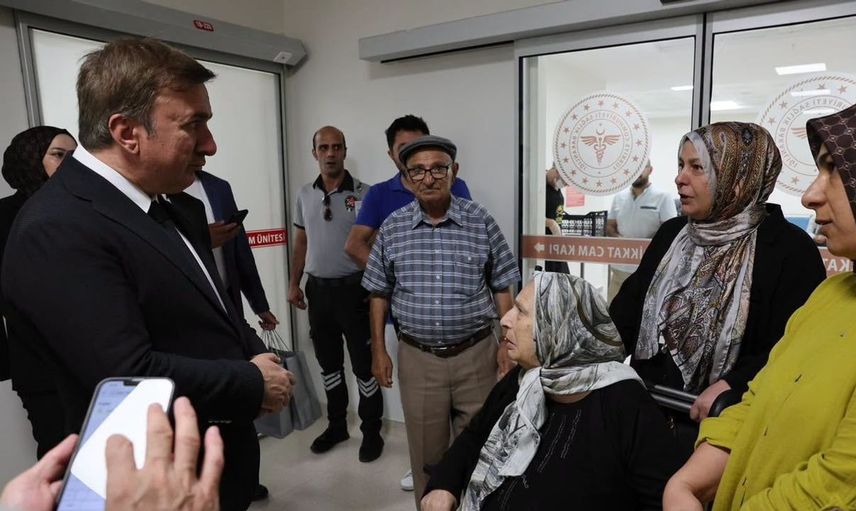 Erzincan valisi hastaları yalnız bırakmadı
