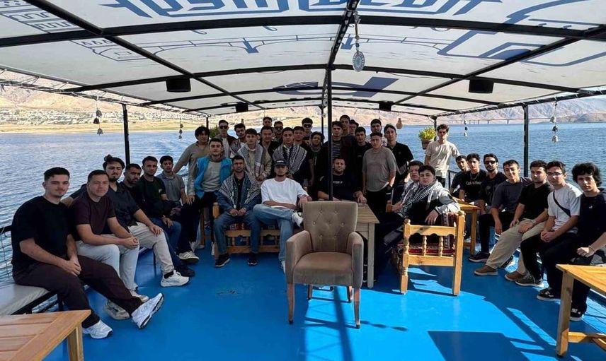 Düzceli gençler hasankeyf’in kültürel zenginliklerini keşfe çıktı