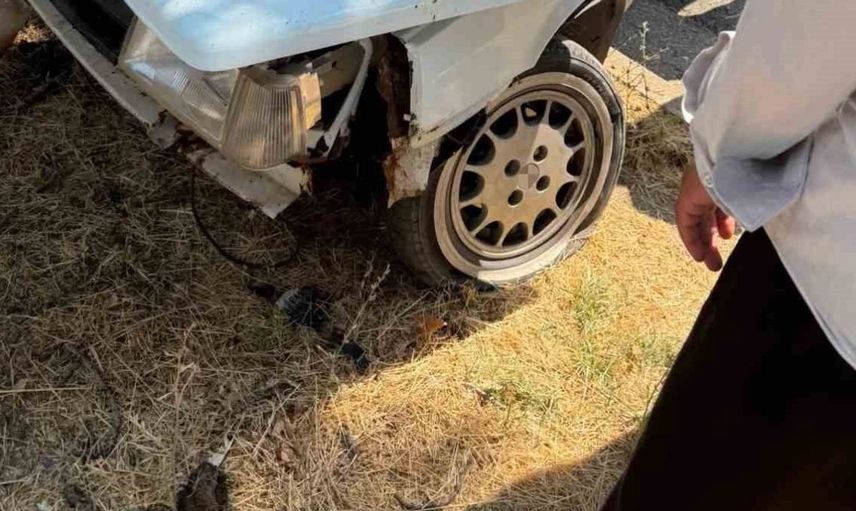 Elazığ'da trafik kazası: otomobil ağaca çarptı, 1 kişi yaralandı