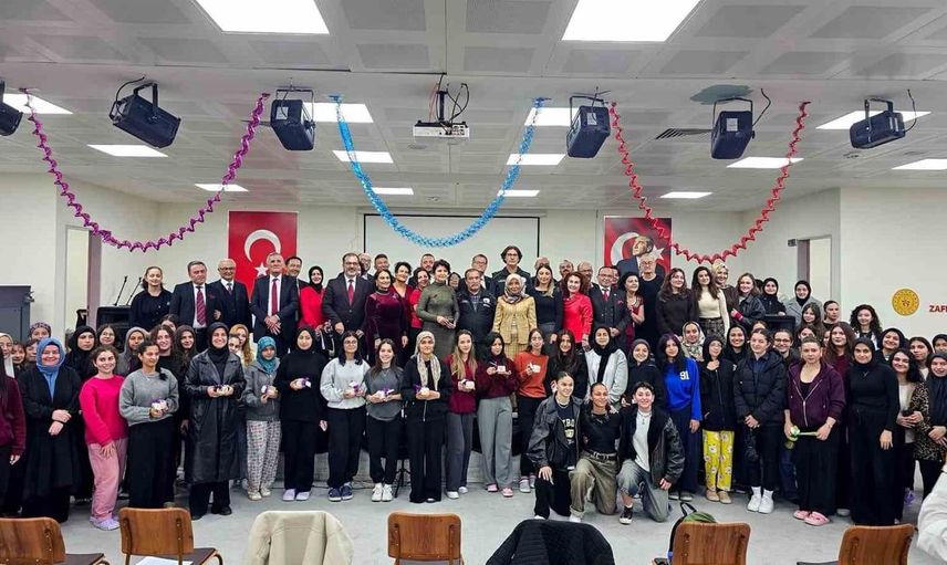 Kütahya'da müzik dolu bir akşam: Türk sanat müziği konseri düzenlendi