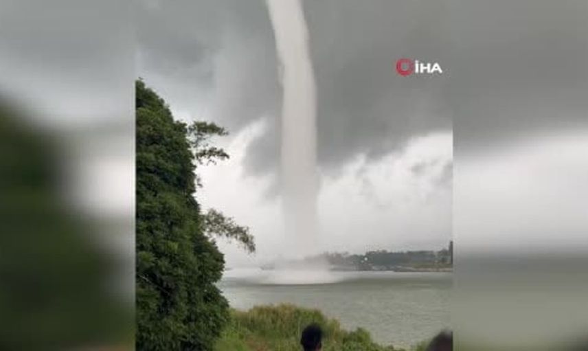 Guangdong'da nadir bir doğa olayı: Nehir üstünde dev hortum
