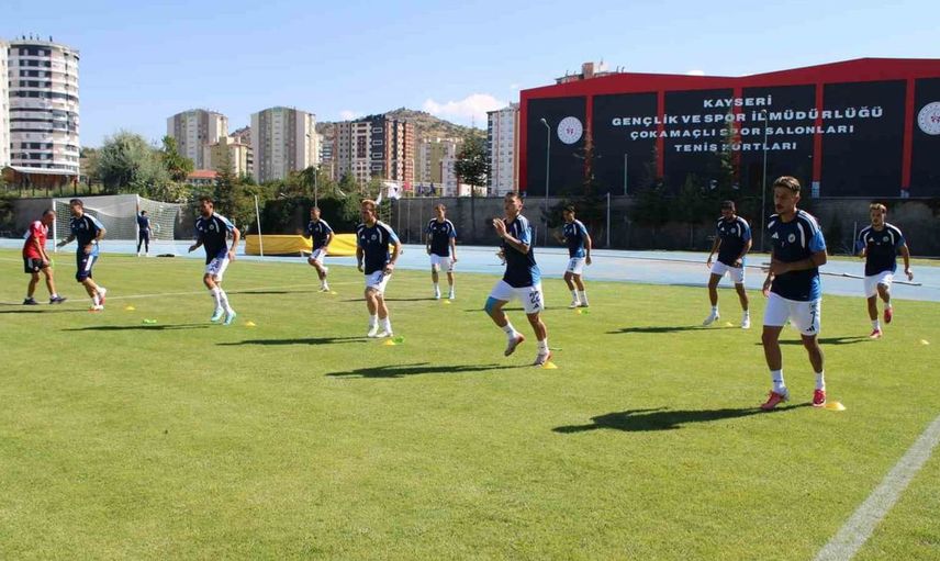 Erciyes 38 FK, oyuncularına iki gün izin verdi
