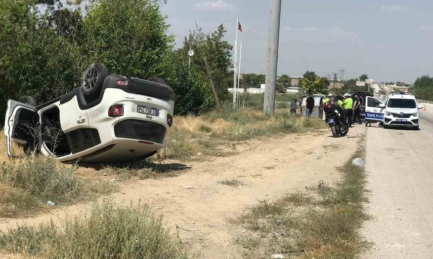 Tırın patlayan lastiğinden savrulan parçalar kazaya sebep oldu: 3’ü çocuk 8 yaralı