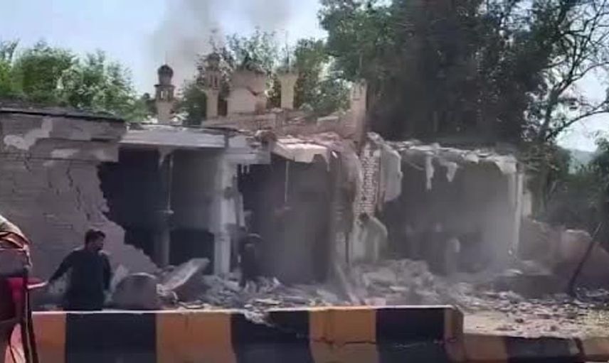 Pakistan'da cami yakınında patlama: 21 kişi hayatını kaybetti