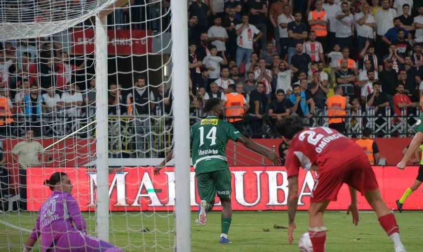 Kelechi Iheanacho, galibiyet sonrası taraftarlara olan özlemini dile getirdi