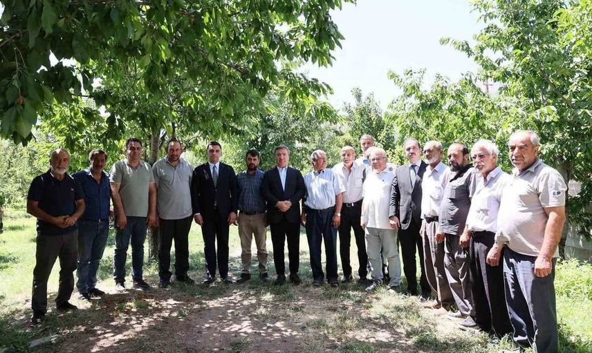 Vali Aydoğdu, Ortayurt köyünde üreticilerin taleplerini dinledi