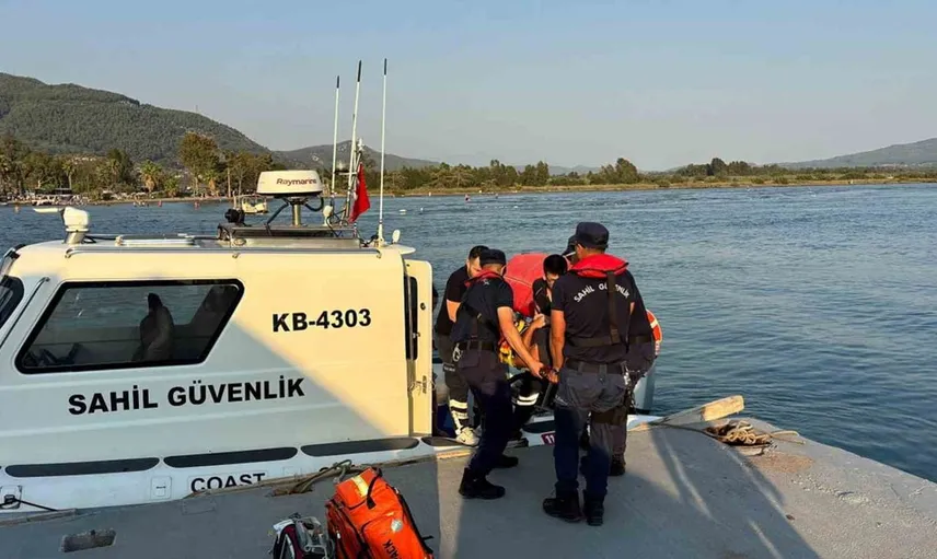 Sedir adasında kayalıklardan düşen vatandaşa başarılı tıbbi tahliye