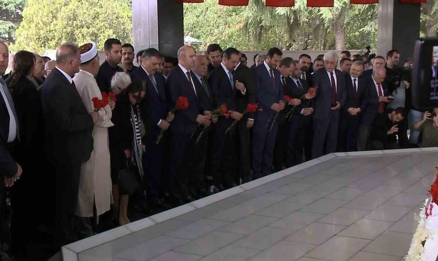 65 yıl sonra anma töreninde demokrasi şehitleri rahmetle yad edildi