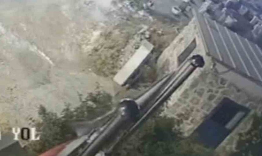 Bodrum'da kontrolden çıkan otomobil alışveriş merkezinin otoparkına düştü