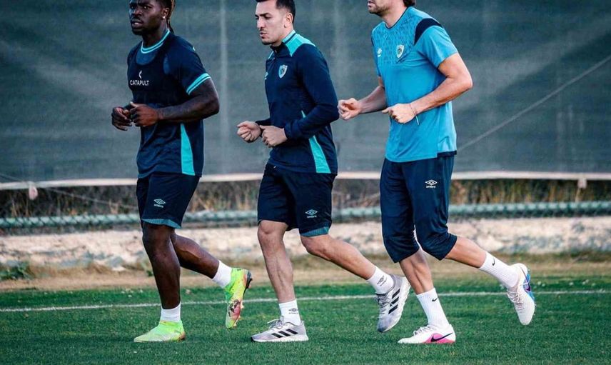 Erzurumspor FK antrenmanlarına kaldığı yerden devam ediyor