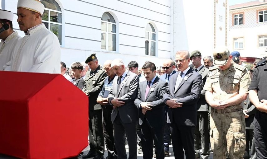 Kıbrıs gazisi Mevlüt Göşker son yolculuğuna dualarla uğurlandı