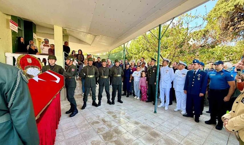 Kıbrıs gazisi ali yay, askeri törenle ebediyete uğurlandı
