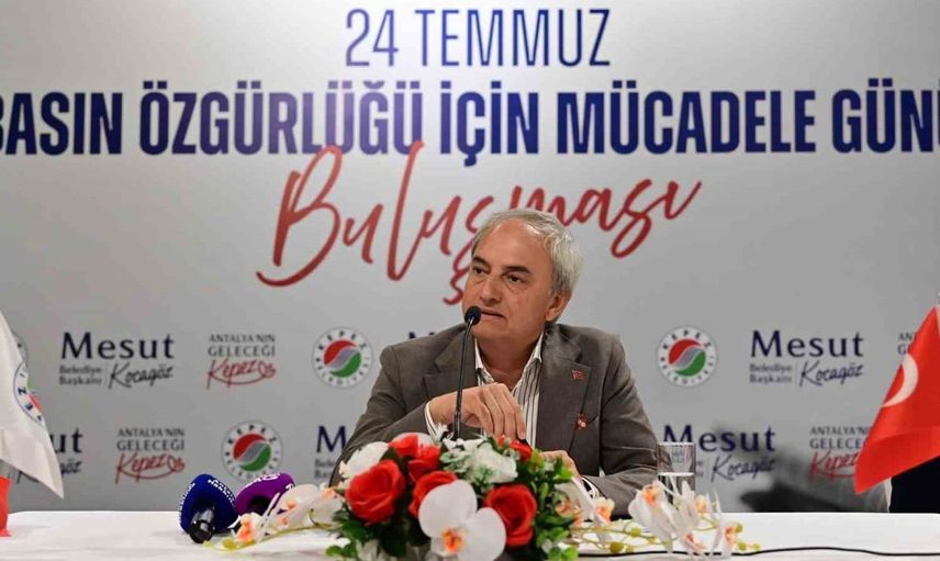 Kepez Belediye Başkanı Kocagöz'den yeni parti sorusuna net cevap