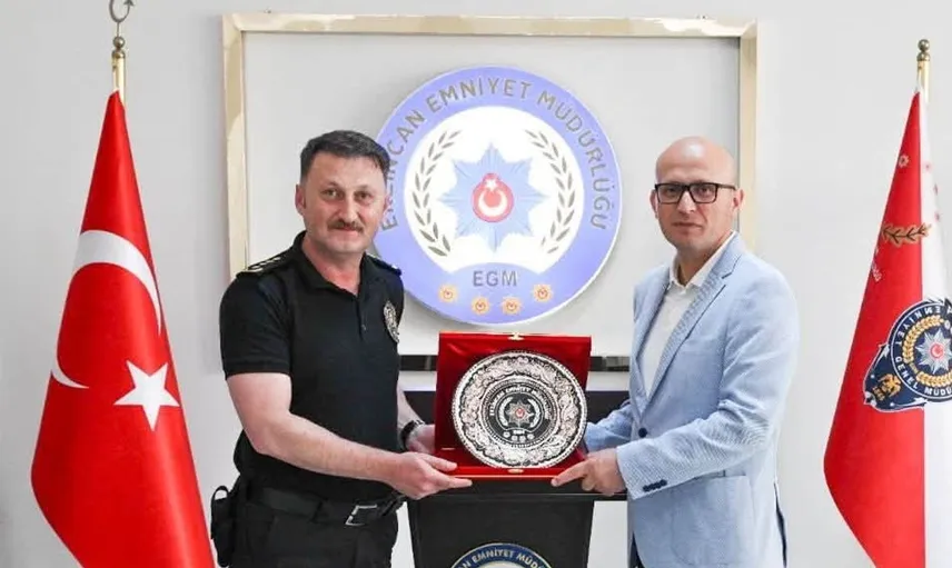 Albay Aslan göreve veda etti, emniyet müdürüyle buluştu
