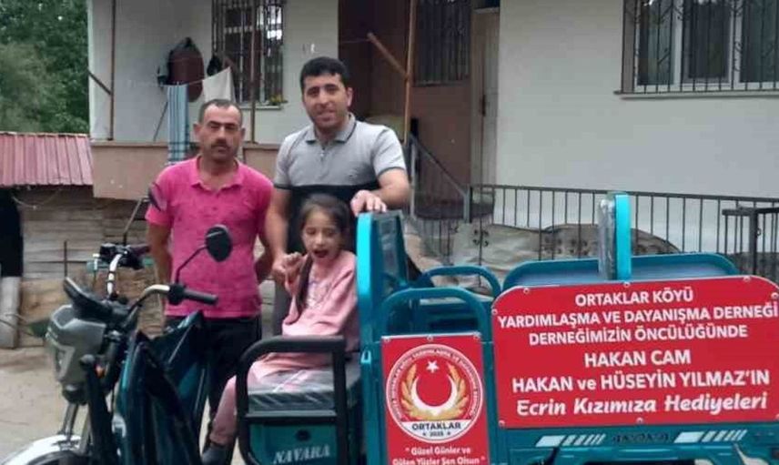 Ecrin'e hayat veren hediye: Elektrikli araç mutluluğu